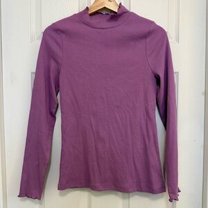 NWT Saint + Sophia Ribbed Lettuce Edge Mockneck Top